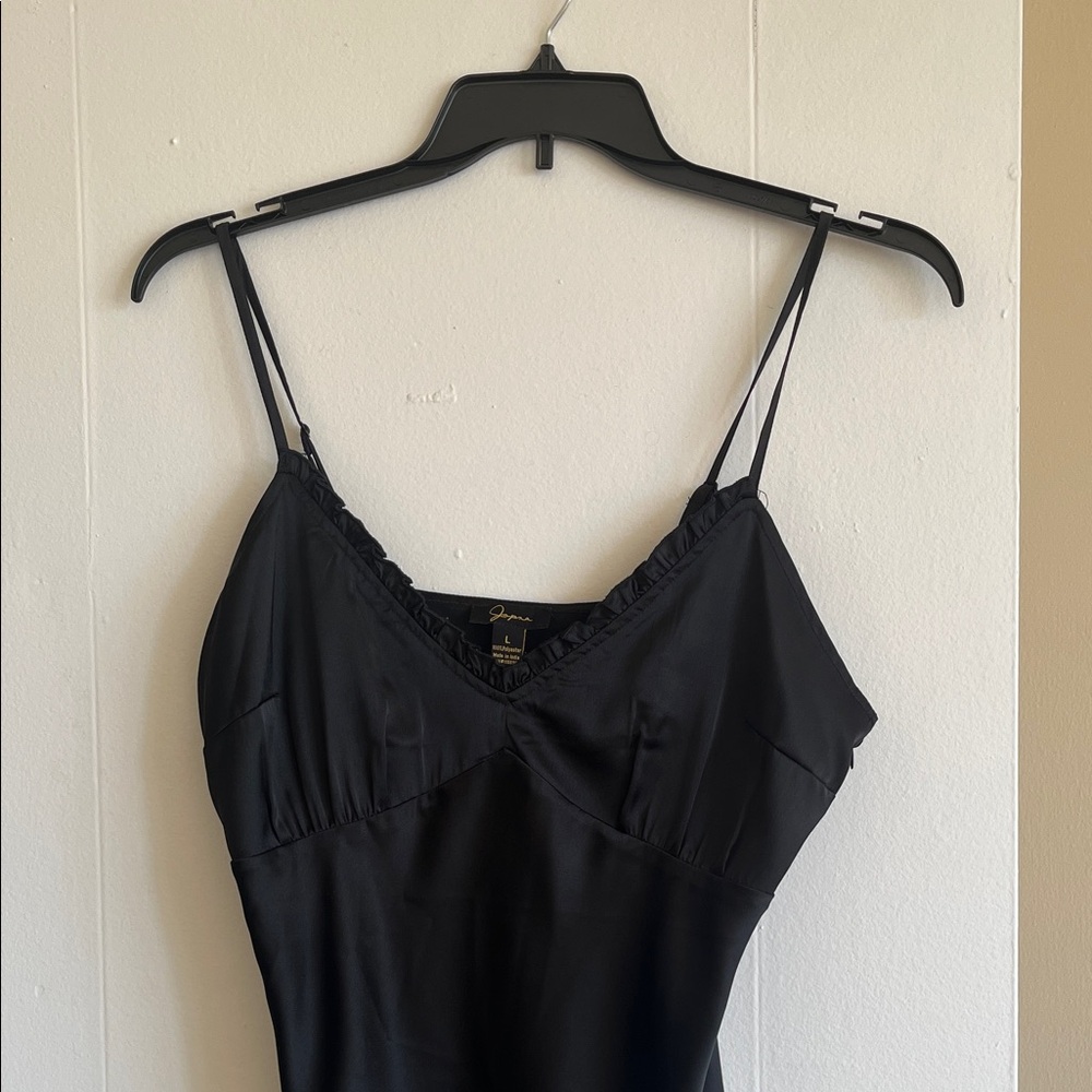 Japna Black Ruffled V-Neck Top